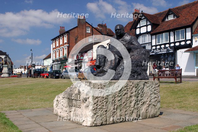Sir Winston Churchill Statue, Westerham, Kent.
