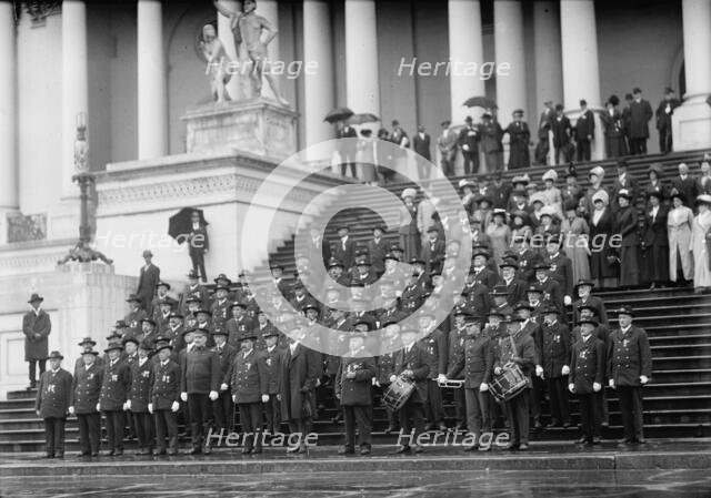 Grand Army of The Republic - Group, 1910. Creator: Harris & Ewing.