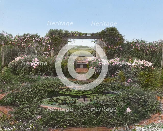 "The Dunes," Frank Bestow Wiborg house, Highway Behind the Pond, East Hampton, New York, c1915. Creator: Frances Benjamin Johnston.