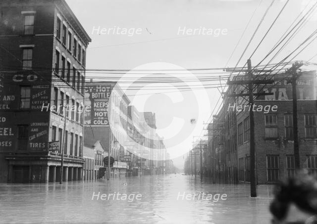 Flooded warehouses Elm St. looking north, Cincinnati, Ohio, between c1910 and c1915. Creator: Bain News Service.
