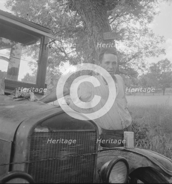 Oklahoma migrant, Texas., 1936. Creator: Dorothea Lange.