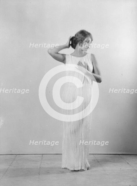 Braggiotti, Francesca, Miss, 1927 Creator: Arnold Genthe.