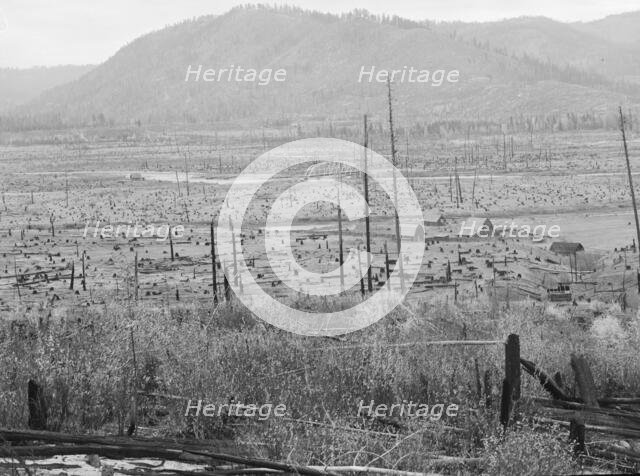 Looking down the Priest River Valley..., Bonner County, Idaho, 1939. Creator: Dorothea Lange.