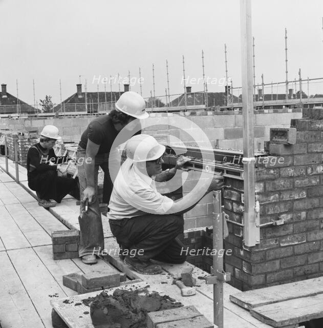 Furzehill Road, Borehamwood, Elstree and Borehamwood, Hertsmere, Hertfordshire, 20/09/1976. Creator: John Laing plc.