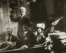Woodrow Wilson returns from Paris after the signing of the Treaty of Versailles, 1919. Artist: Unknown