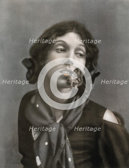 Dorothy Grahame in La Danse Des Apaches (1904), 1911-1912. Artist: Unknown