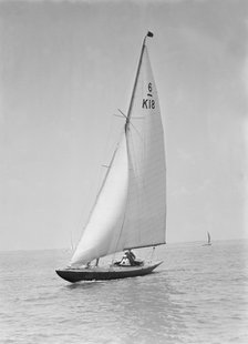 The 6 Metre sailing yacht 'Patience', 1922. Creator: Kirk & Sons of Cowes.