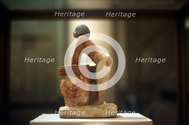 Brewing beer, Egyptian tomb model from Meketra, 9th Dynasty, c2160 BC. Artist: Unknown