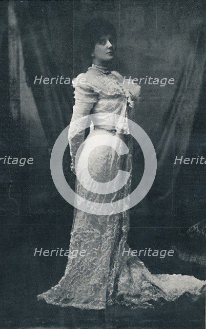 'Miss Lena Ashwell', 1900. Artist: W&D Downey.