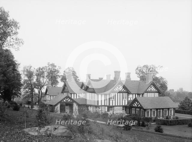 Red Rose Inn, Villa Nova [sic], Pa., c1908. Creator: Unknown.