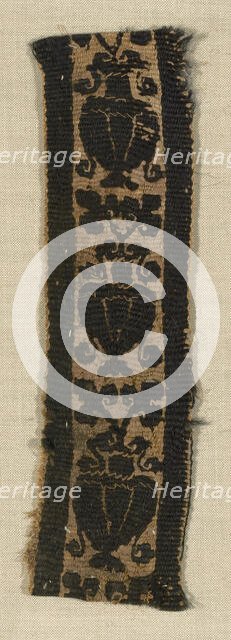 Fragment (Border), Egypt, Roman period (30 B.C.- 641 A.D.), 4th/5th century. Creator: Unknown.