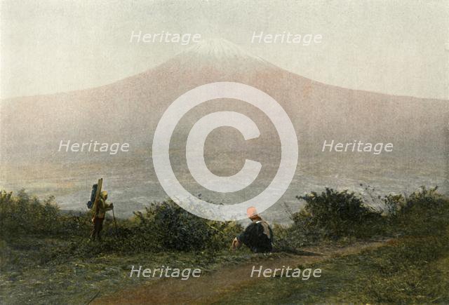 'Le Fousi-Yama, Voican du Japon', (Mount Fuji, Volcano in Japan), 1900. Creator: Unknown.