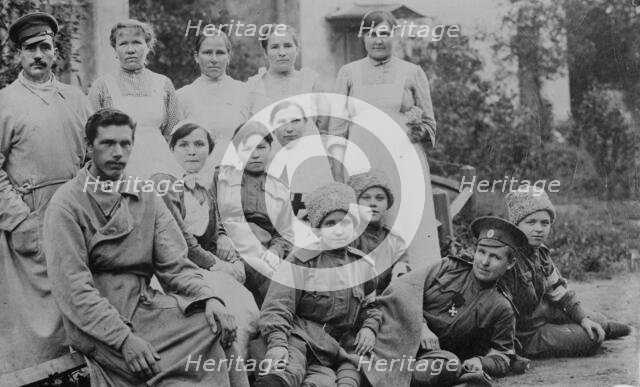 Russian women hospital orderlies, between c1915 and 1918. Creator: Bain News Service.