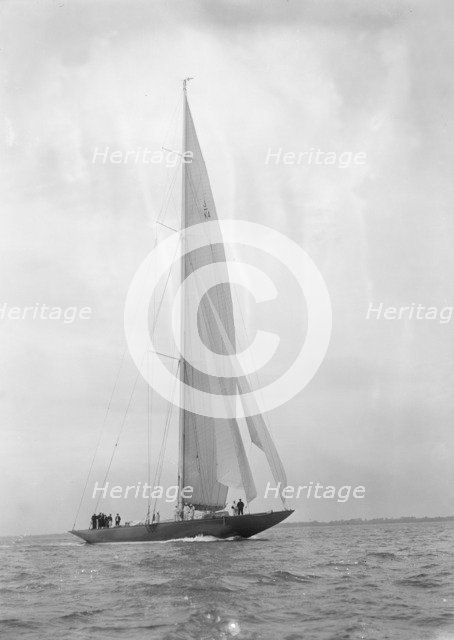 The America's Cup challenger 'Endeavour', 1934. Creator: Kirk & Sons of Cowes.