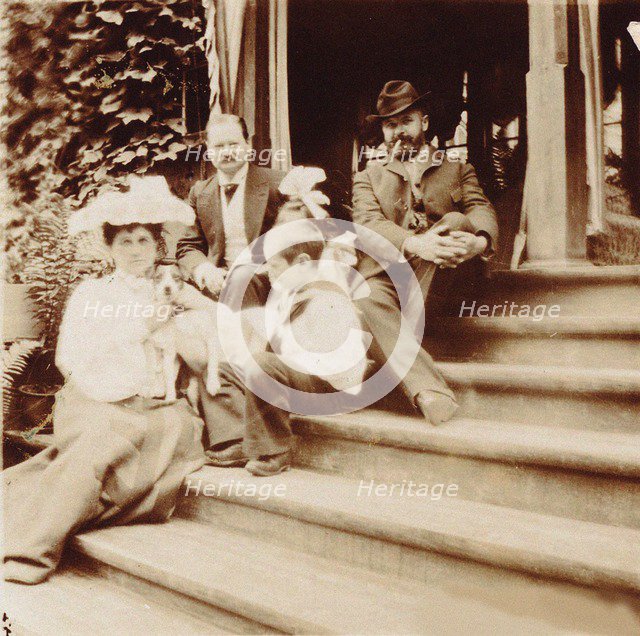 Konstantin Korovin (right) visits the Teljakowski family in Otradnoje estate, 1900s.
