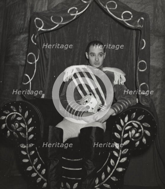 Jack Carter as Macbeth, 1936-04 - 1936-07. Creator: Unknown.