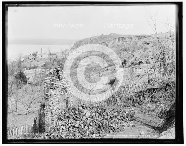 Devil's Backbone, Vicksburg, Miss., c1900. Creator: William H. Jackson.