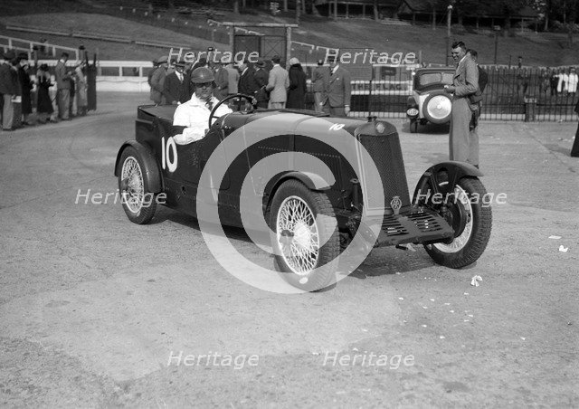 Lea-Francis 1496 cc at Brooklands. Artist: Bill Brunell.