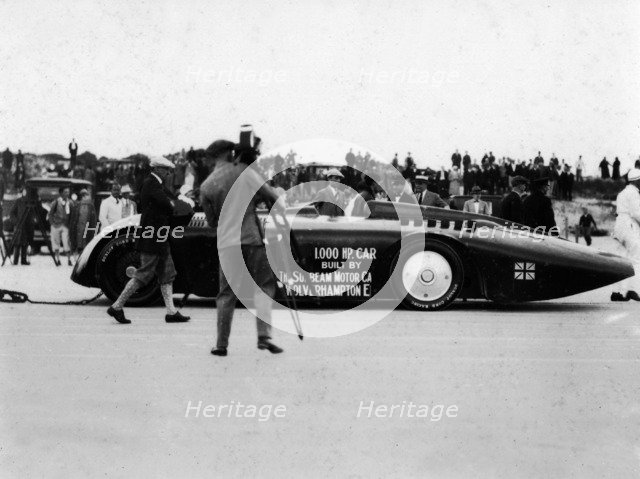 Sunbeam 1000hp World Land speed record attempt at Daytona 1927 Artist: Unknown.