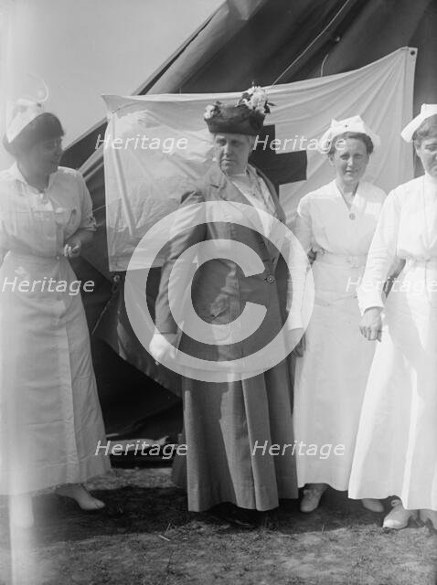 Woman's National Service School Under Woman's Section, Navy League, Red Cross Nurses, 1916. Creator: Harris & Ewing.