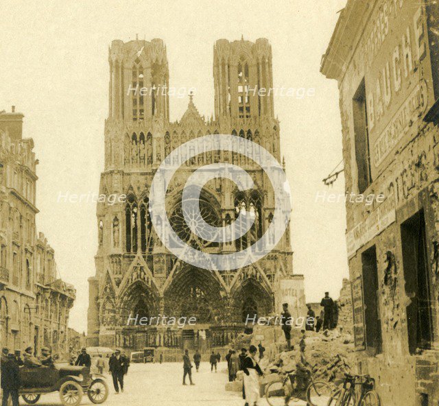 Reims Cathedral, Reims, northern France, c1914-c1918. Artist: Unknown.
