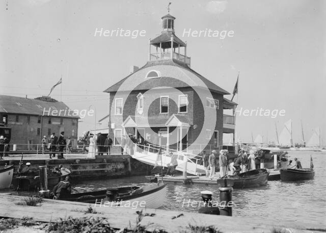 N.Y. Yacht Club Landing - Newport, between c1910 and c1915. Creator: Bain News Service.