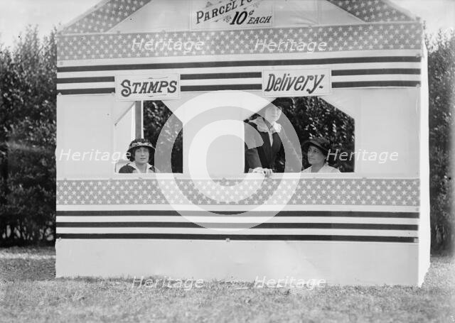 Friendship Charity Fete - Mrs. James Archibald; Miss L. Hancock; Mrs. O. McCammon, 1913. Creator: Harris & Ewing.