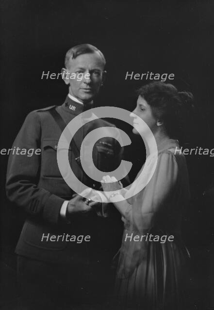 Mr. and Mrs. W.W. Davies, portrait photograph, 1918 Dec. 30. Creator: Arnold Genthe.