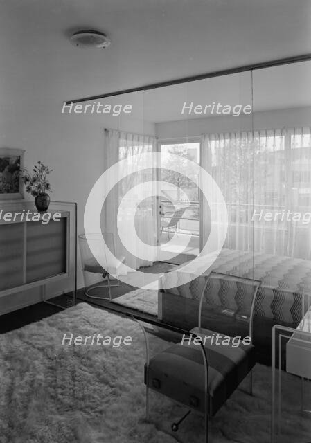 World's Fair, House of Glass no. 4, 1939. Creator: Gottscho-Schleisner, Inc.