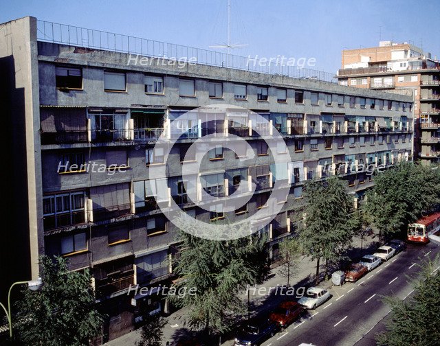 Façade of the Bloc House (1934-1936), located at the street Torras i Bages in the district of San…