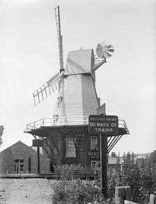 Gibbet Windmill, Rye, East Sussex, 1934. Artist: HES Simmons.