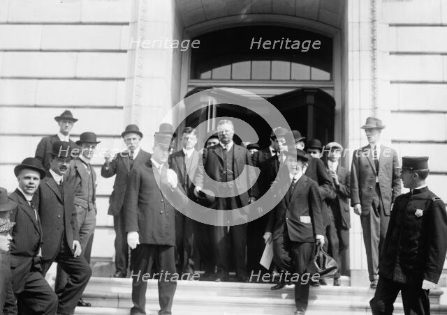 Roosevelt leaving Capitol, 1912. Creator: Bain News Service.