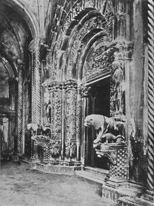 'Trau - Vestibule of the Cathedral', 1913. Artist: Unknown.