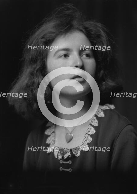 Miss Marya Zaturensky, portrait photograph, 1921 Apr. 15. Creator: Arnold Genthe.
