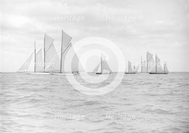 Start for the King's Cup yacht race, 1913. Creator: Kirk & Sons of Cowes.