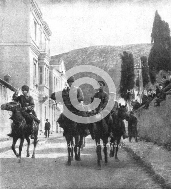 'L'Avance Russe en Asie-Mineure; les premiers cavaliers russes a Trebizonde, le 15 avril', 1916. Creator: Unknown.