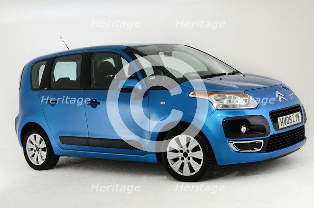 2009 Citroen C3 Picasso Artist: Unknown.