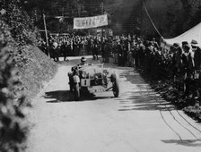 Alfa Romeo competing in the Shelsley Walsh Amateur Hillclimb, Worcestershire, 1929. Artist: Bill Brunell.