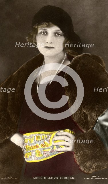 Gladys Cooper (1888-1971), English actress, early 20th century.Artist: Bertram Park