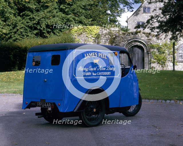 A 1947 Reliant Van three wheeler. Artist: Unknown