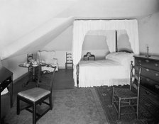 Mrs. [Martha] Washington's bed room at Mt. Vernon, c.between 1910 and 1920. Creator: Unknown.