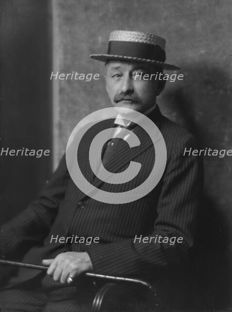 Mandelkern, Mr., portrait photograph, 1916. Creator: Arnold Genthe.