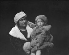 Barnsdoff, Mrs., and baby, portrait photograph, ca. 1918. Creator: Arnold Genthe.