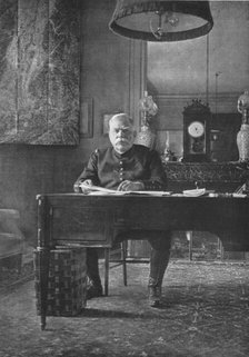'Le general Joffre dans son cabinet de travail, au G. Q. G. ; C'est de cette petite piece..., 1916. Creator: Unknown.