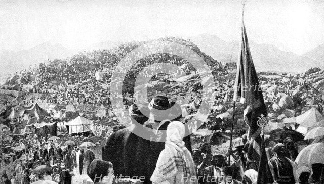 Pilgrims performing the 'Wukuf', Mount Arafat, Saudi Arabia, 1922. Artist: Unknown
