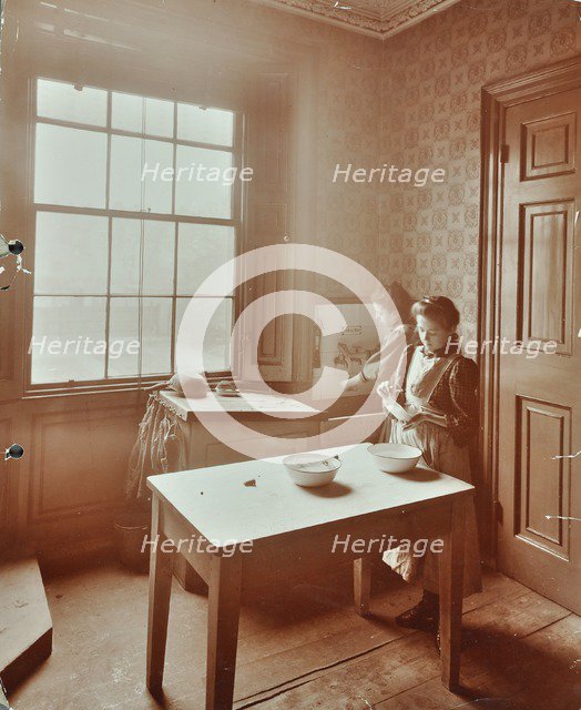 Housewifery, Barnsbury Park School, Islington, London, 1908. Artist: Unknown.