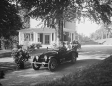 Leslie, Margeurite, and friends, in automobile, 1917 Aug. 18. Creator: Arnold Genthe.