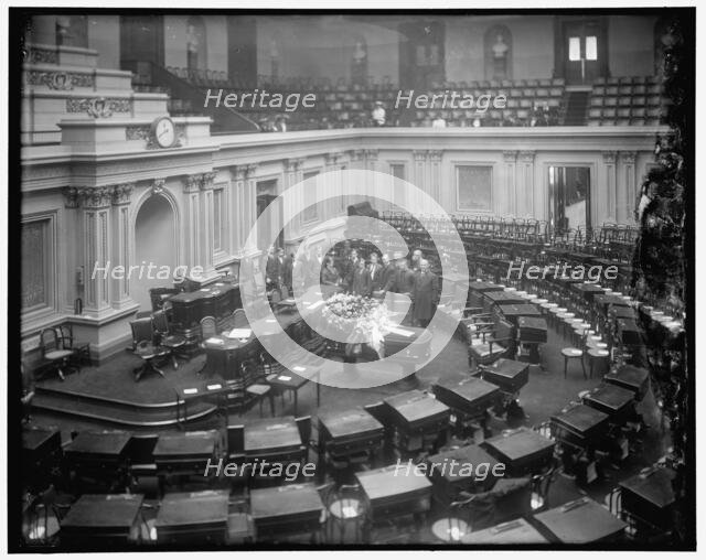 Casket in Capitol, 1914. Creator: Harris & Ewing.