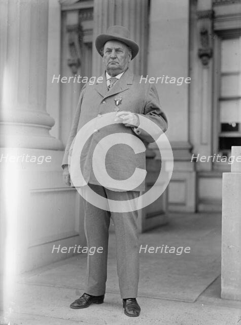 John Hollis Bankhead, Rep. from Alabama - At Confederate Reunion, D.C., 1917. Creator: Harris & Ewing.