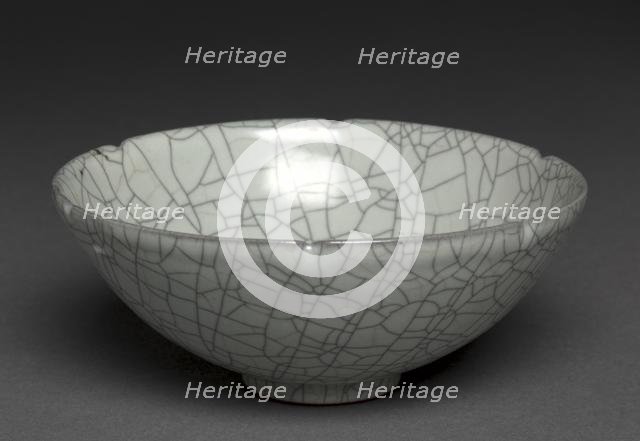 Sunflower Bowl: Guan ware, Southern Song dynasty (1127-1279). Creator: Unknown.